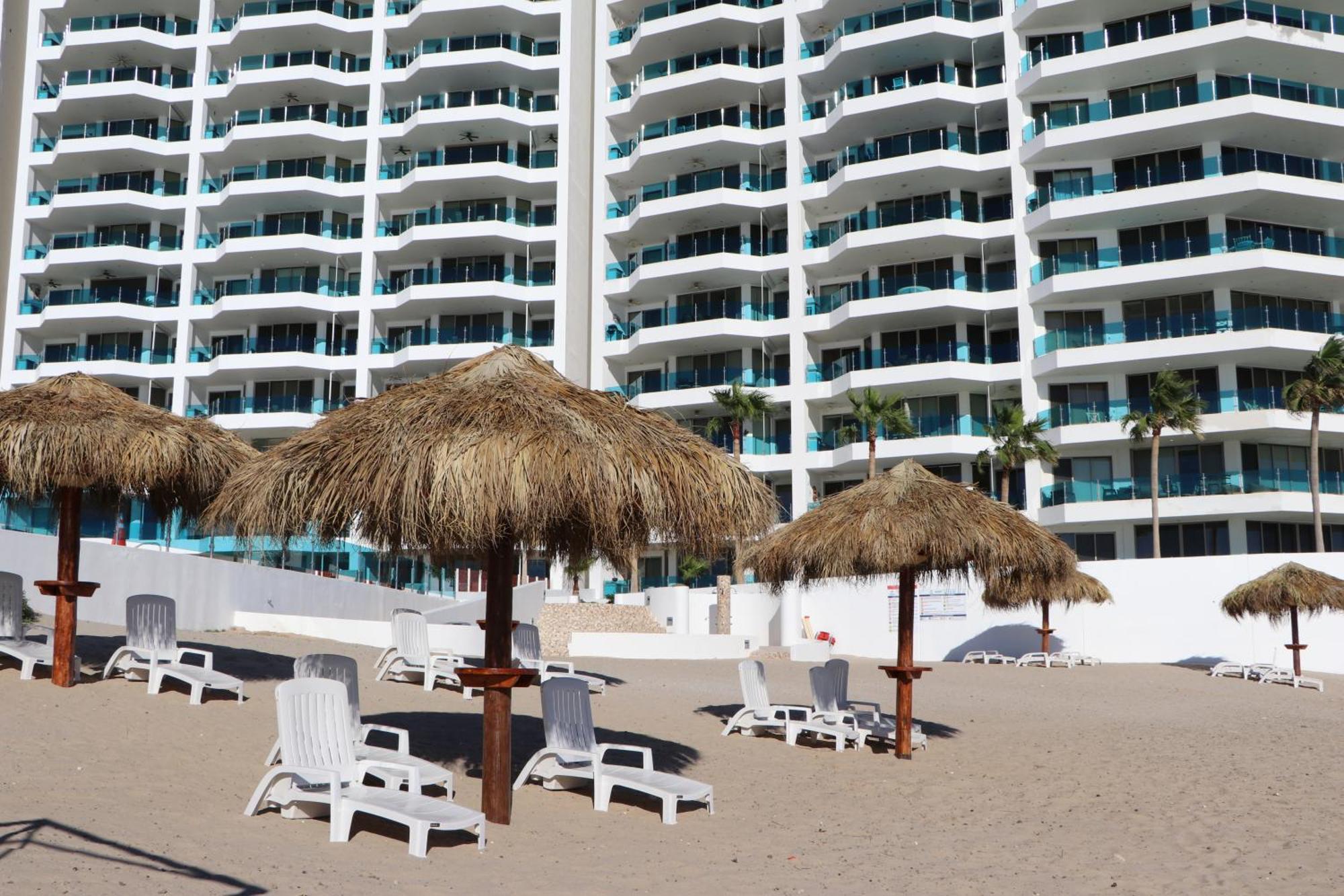 Esmeralda Beach Resort Пуэрто-Пеньяско Экстерьер фото